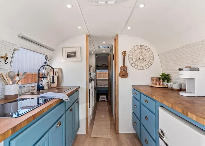 Desert Dream Airstream * Tombstone
