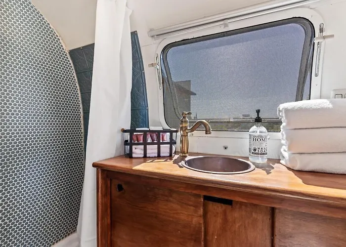 Bed & Breakfast Desert Dream Airstream Tombstone