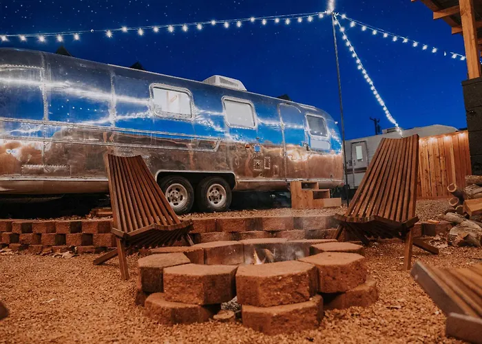 Desert Dream Airstream Bed & Breakfast Tombstone